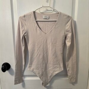 Aritzia babaton contour bodysuit